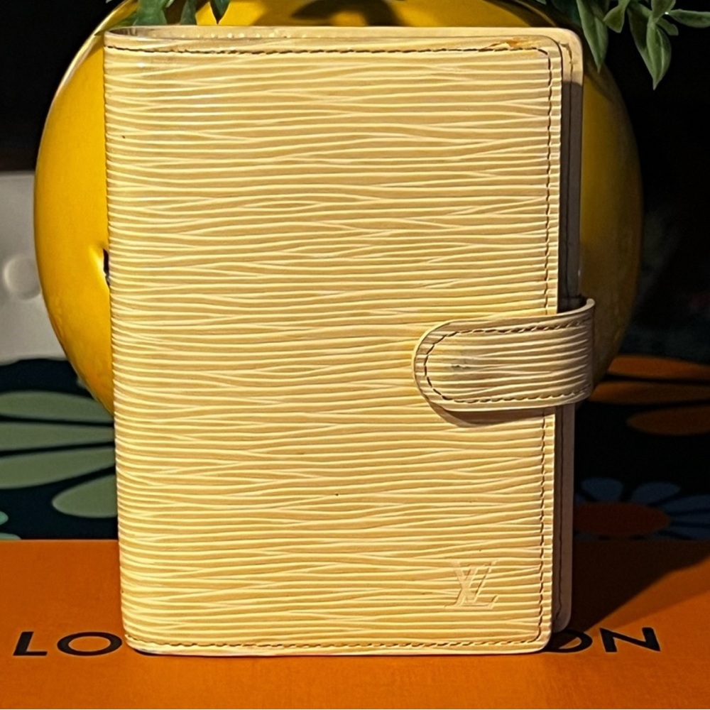 Louis Vuitton Epi Agenda LV Agenda Epi Leather Pastel Yellow Vanilla Epi Leather